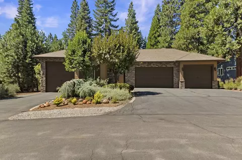 138 Highwood Cir, Lake Almanor, CA 96137