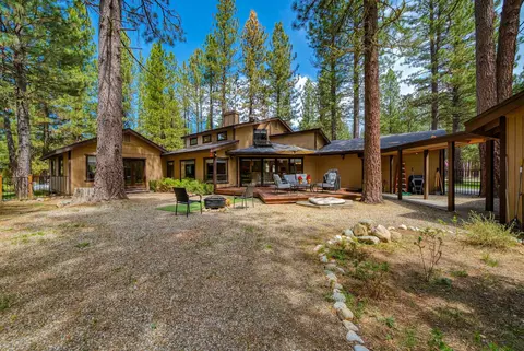 832 Goldridge Dr, Graeagle, CA 96103