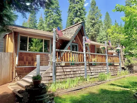121 Peninsula Dr, Lake Almanor, CA 96137