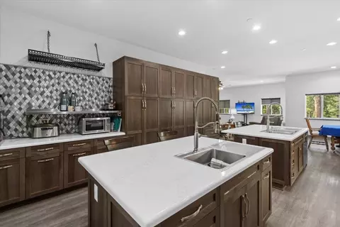 Kitchen - 300 Blue Jay Dr, Blairsden, CA 96103 photo 4 of 5