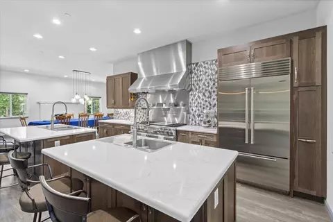 Kitchen - 300 Blue Jay Dr, Blairsden, CA 96103 photo 3 of 5