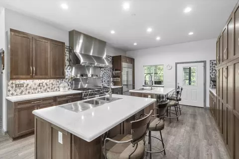 Kitchen - 300 Blue Jay Dr, Blairsden, CA 96103 photo 2 of 5