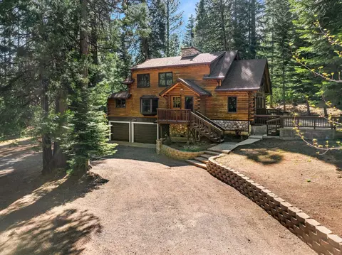 624 Deep Forest Rd, Lake Almanor, CA 96137
