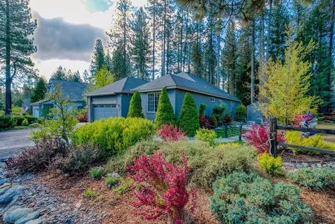 22 Sequoia Cir, Blairsden, CA 96103