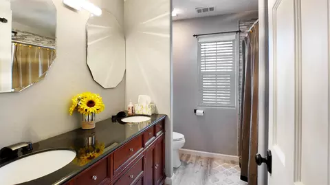 Bath - 736 Meadow View Ln, Chilcoot, CA 96105 photo 1 of 2