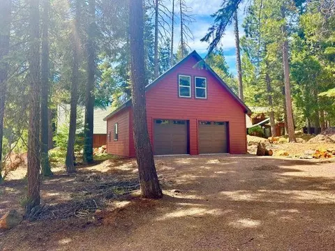 3200 Woodlake Dr, Lake Almanor, CA 96137
