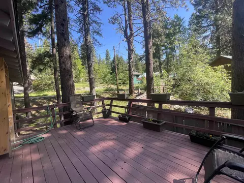 Exterior - 302 Mountain View Rd #2, Calpine, CA 96124 photo 4 of 5