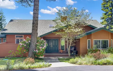 1279 Lassen View Dr, Lake Almanor, CA 96137