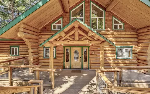 713 W Mountain Ridge Rd, Lake Almanor, CA 96137