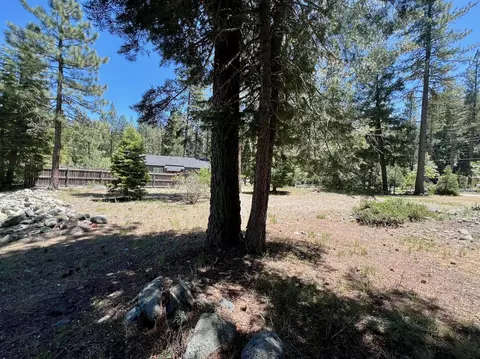24 Miwok Trl, Graeagle, CA 96103 photo 3