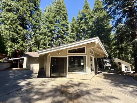702 Conifer Trl, Lake Almanor, CA 96137
