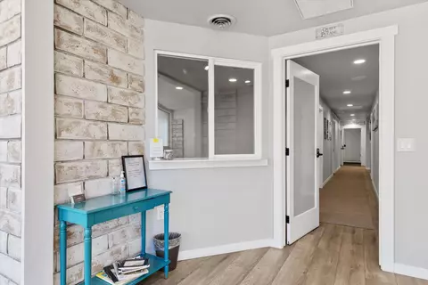 Entry Way - 65 Main St, Quincy, CA 95971 photo 5 of 9