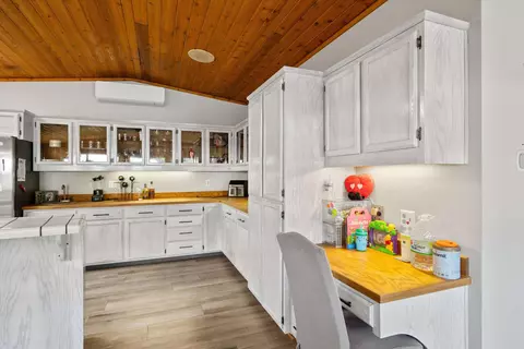 Kitchen - 65 Main St, Quincy, CA 95971 photo 8 of 8