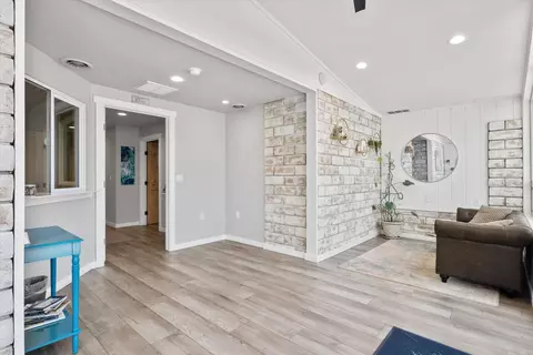 Entry Way - 65 Main St, Quincy, CA 95971 photo 3 of 9