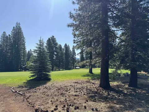 69 Frostwood Ln, Lake Almanor, CA 96137
