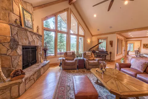 604 Bobcat Trl, Clio, CA 96106 photo 9
