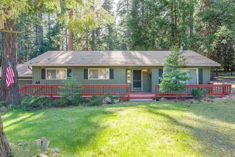 717 Conifer Trl, Lake Almanor, CA 96137