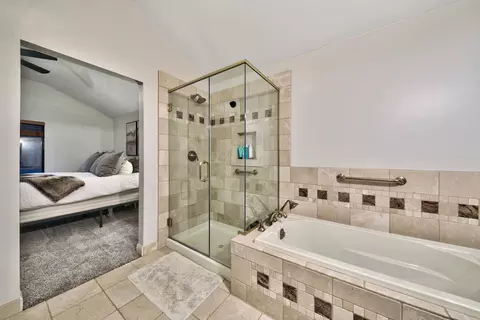 Bath - 141 Cottonwood Dr, Blairsden, CA 96103 photo 1 of 4
