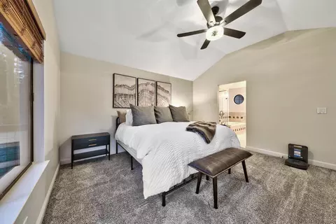 Bedroom - 141 Cottonwood Dr, Blairsden, CA 96103 photo 2 of 3