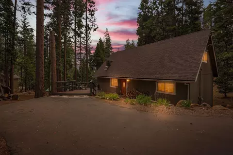 602 Lake Ridge Rd, Lake Almanor, CA 96137