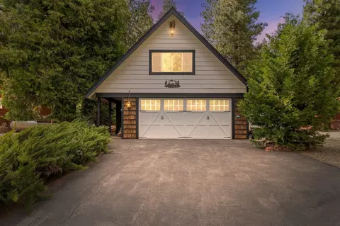 903 Clifford Dr, Lake Almanor, CA 96137