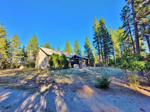 205 C Rd, Clio, CA 96106