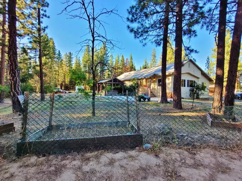 205 C Rd, Clio, CA 96106