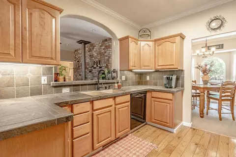 Kitchen - 501 Willhoite Rd, Chester, CA 96020 photo 2 of 5