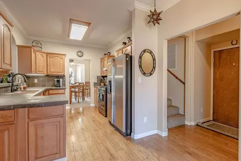 Entry Way - 501 Willhoite Rd, Chester, CA 96020 photo 3 of 6