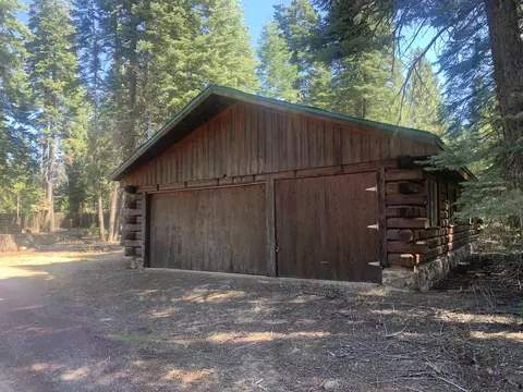 3882 Mary Ann Ln, Hamilton Branch, CA 96137