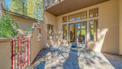 30 Nuthatch St, Clio, CA 96106 photo 2