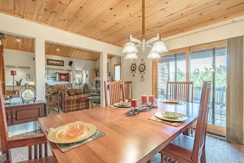 Dining - 954 Cloud Painter, Clio, CA 96106 photo 4 of 4