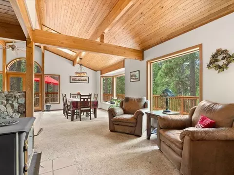 Living - 661 S Meadow Dr, Clio, CA 96106 photo 2 of 6