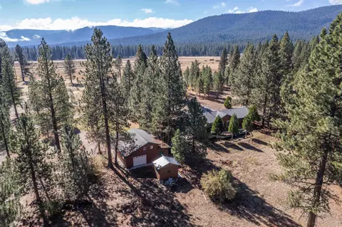 240 Meadow Ranch Rd, Calpine, CA 96124 photo 2