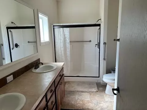 Bath - 704 School St, Loyalton, CA 96118 photo 1 of 1