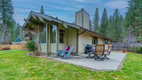 143 Graeagle Meadows Ln, Graeagle, CA 96103