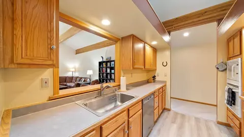 Kitchen - 143 Graeagle Meadows Ln, Graeagle, CA 96103 photo 3 of 5