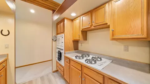 Kitchen - 143 Graeagle Meadows Ln, Graeagle, CA 96103 photo 4 of 5