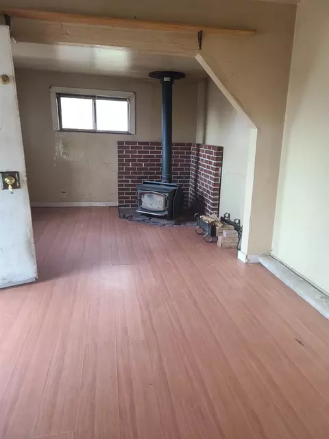 Living - 312 Main St, Loyalton, CA 96118 photo 3 of 3