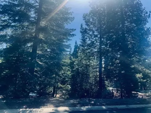 27 Grand Fir Rd, Lake Almanor, CA 96137