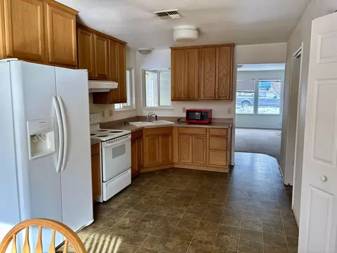 Kitchen - 602 Andrews Rd, Chester, CA 96020 photo 2 of 2
