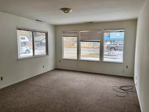 Living - 602 Andrews Rd, Chester, CA 96020 photo 1 of 2