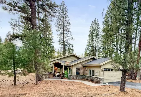 153 Fox Tail Ln, Clio, CA 96106