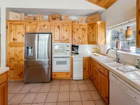 Kitchen - 153 Fox Tail Ln, Clio, CA 96106 photo 1 of 3