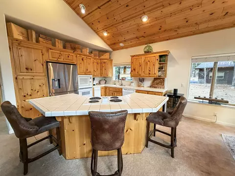 Kitchen - 153 Fox Tail Ln, Clio, CA 96106 photo 3 of 3