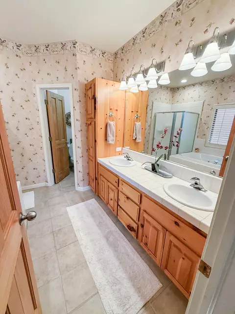 Bath - 153 Fox Tail Ln, Clio, CA 96106 photo 1 of 4