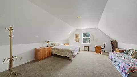 Bedroom - 5371 Main St, Johnsville, CA 96103 photo 6 of 8