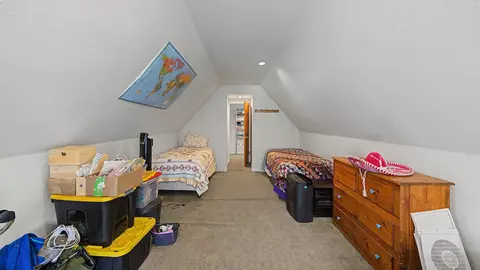 Bedroom - 5371 Main St, Johnsville, CA 96103 photo 5 of 8