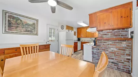 Dining - 2 Washo Trl, Graeagle, CA 96103 photo 3 of 4