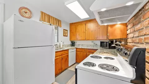 Kitchen - 2 Washo Trl, Graeagle, CA 96103 photo 2 of 3